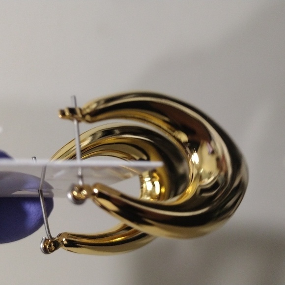 Women's Polished Gold tones, Oval Shape Designed Hoop Drop Earrings, 1.6-inch #5 - Picture 5 of 5